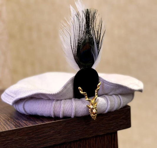 Markhor Pakol – Handmade 100% Wool Chitrali Cap with Detachable Feather | Unisex Winter Hat